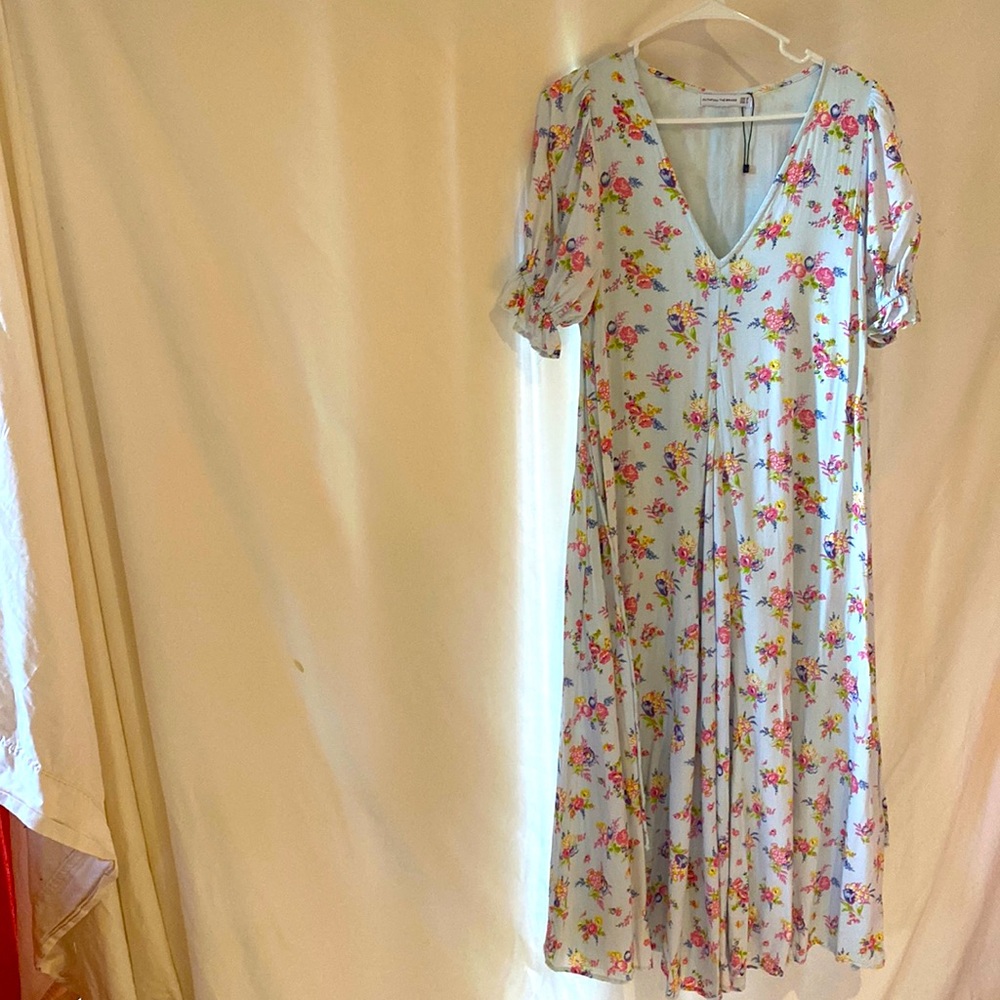 Faithfull the brown floral blue dress With puff sleeves and a full swing